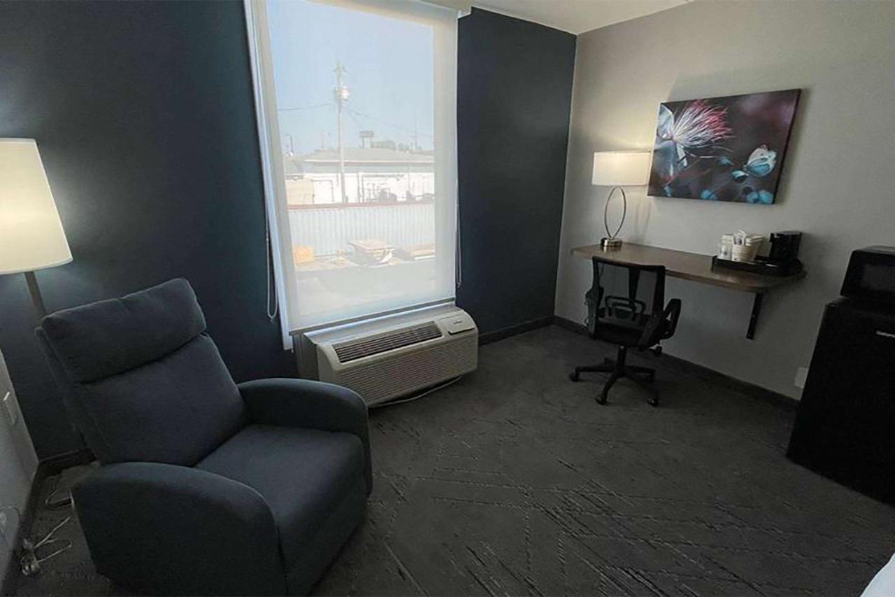 Days Inn & Suites By Wyndham Springfield Oh エクステリア 写真