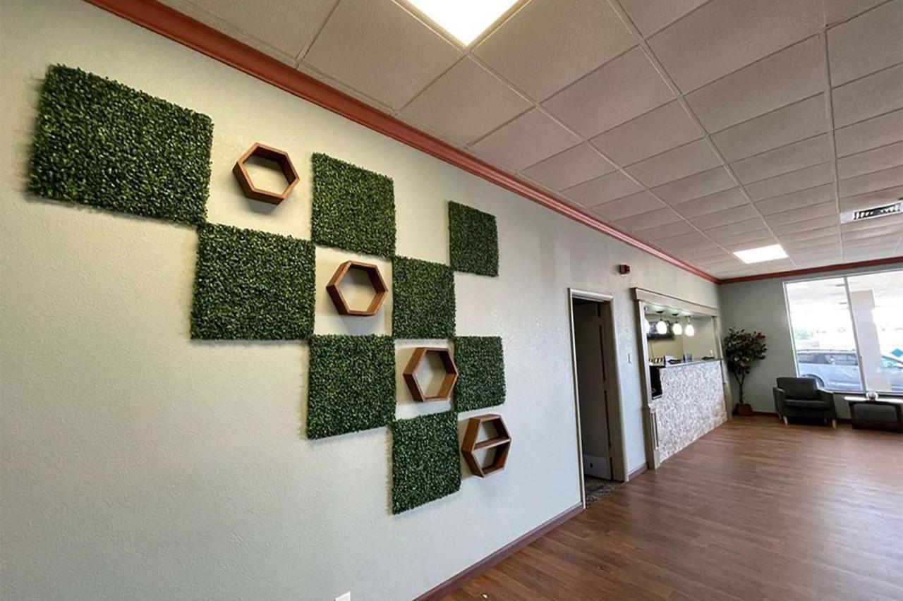 Days Inn & Suites By Wyndham Springfield Oh エクステリア 写真