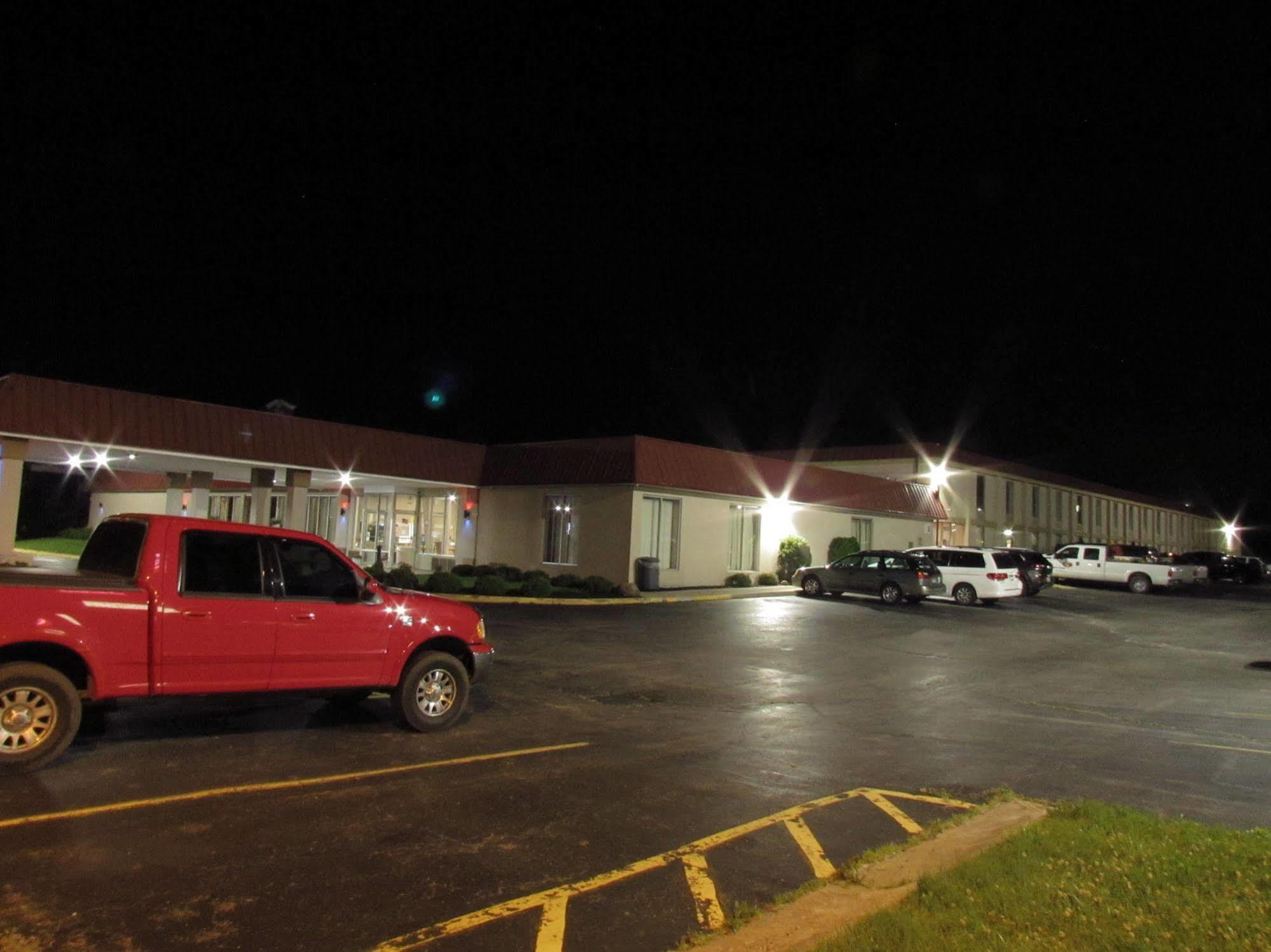 Days Inn & Suites By Wyndham Springfield Oh エクステリア 写真