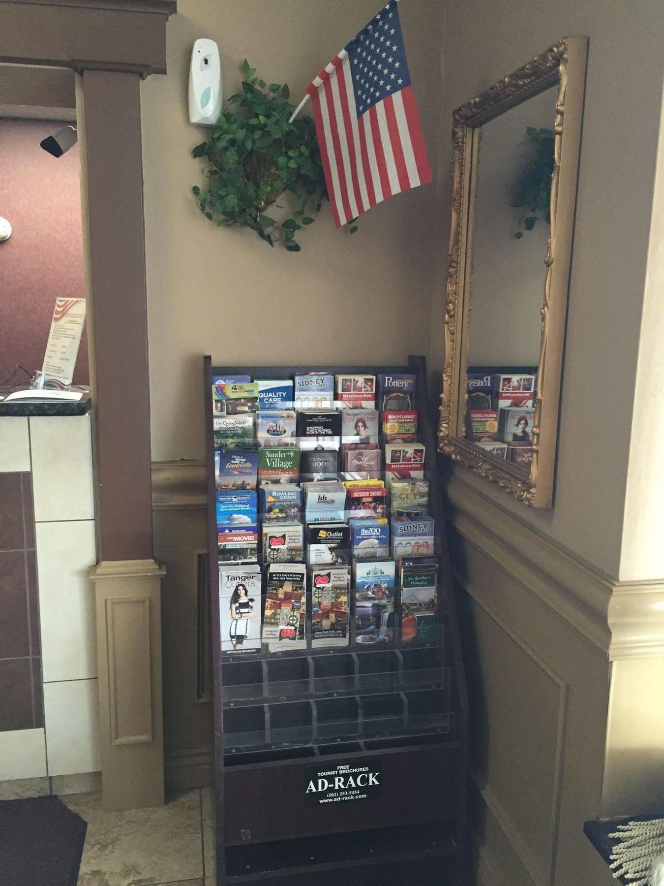 Days Inn & Suites By Wyndham Springfield Oh エクステリア 写真