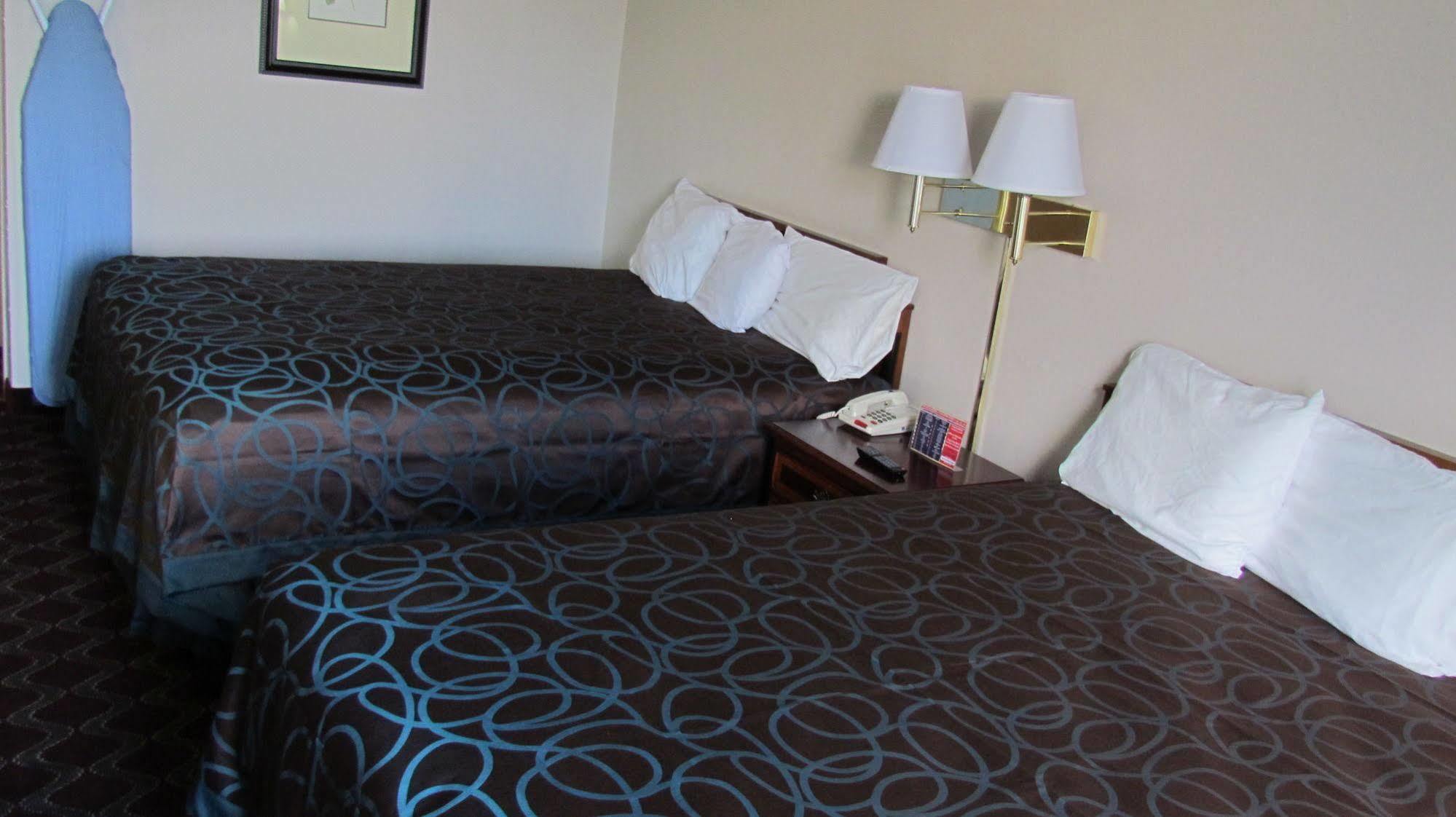 Days Inn & Suites By Wyndham Springfield Oh エクステリア 写真